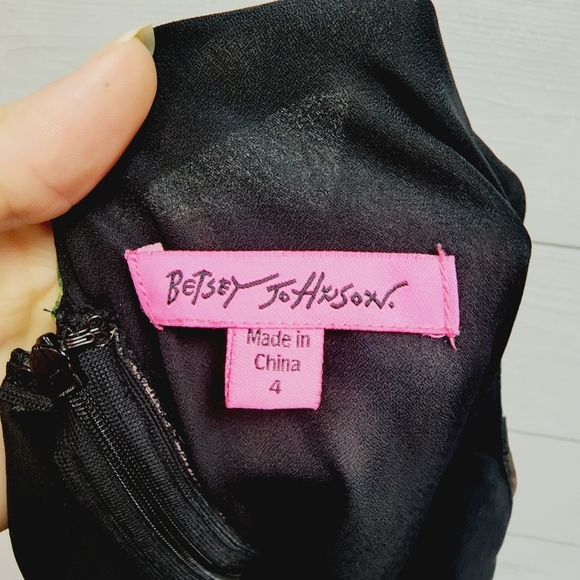 Betsey Johnson Gorgeous Dress - Picture 10 of 12